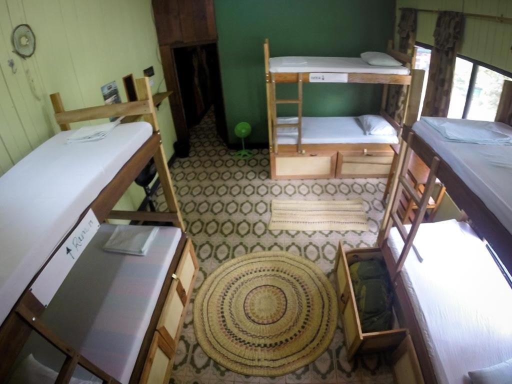 Hostel Casa De Las Palmas Tours Летисия Экстерьер фото