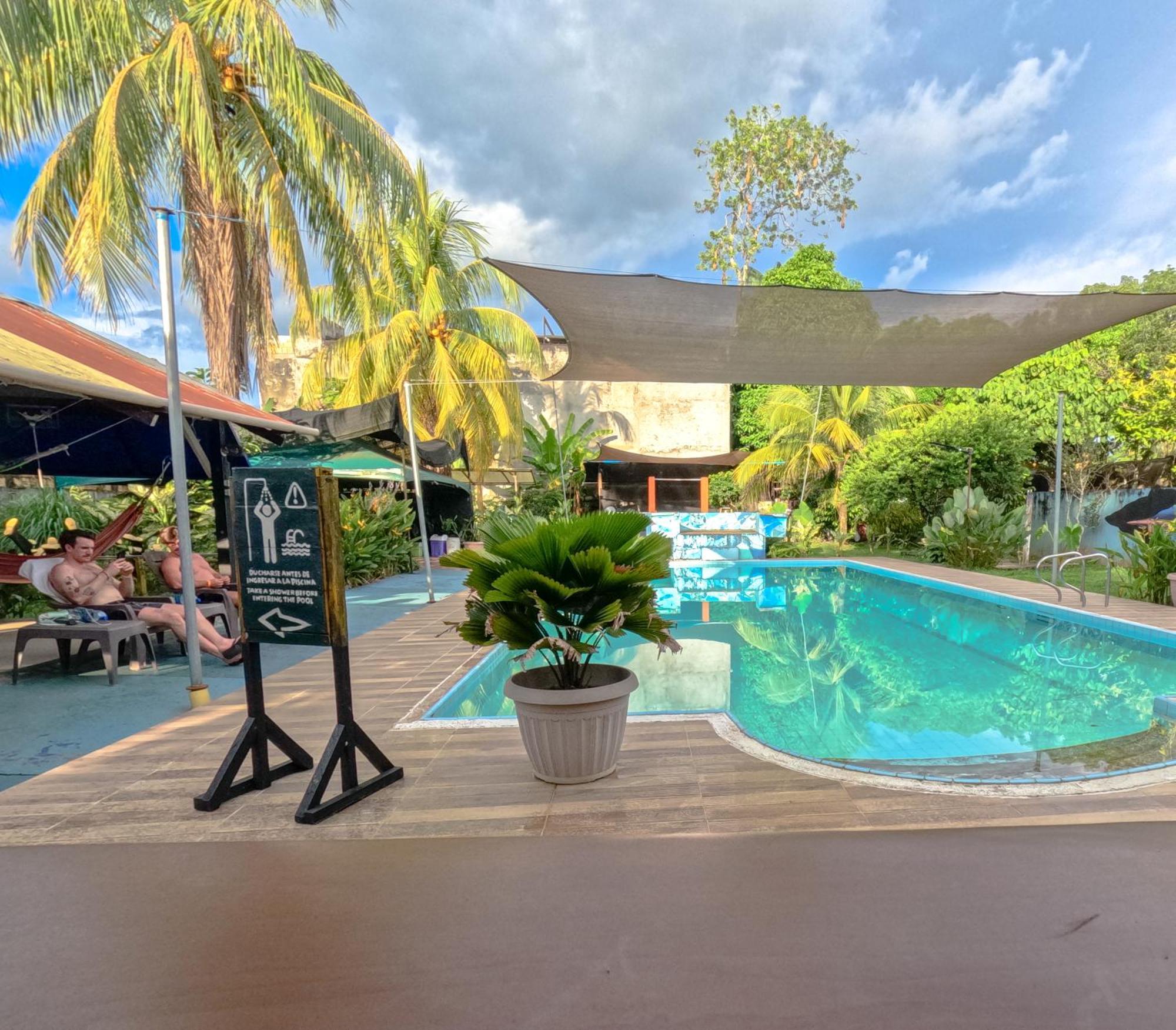 Hostel Casa De Las Palmas Tours Летисия Экстерьер фото