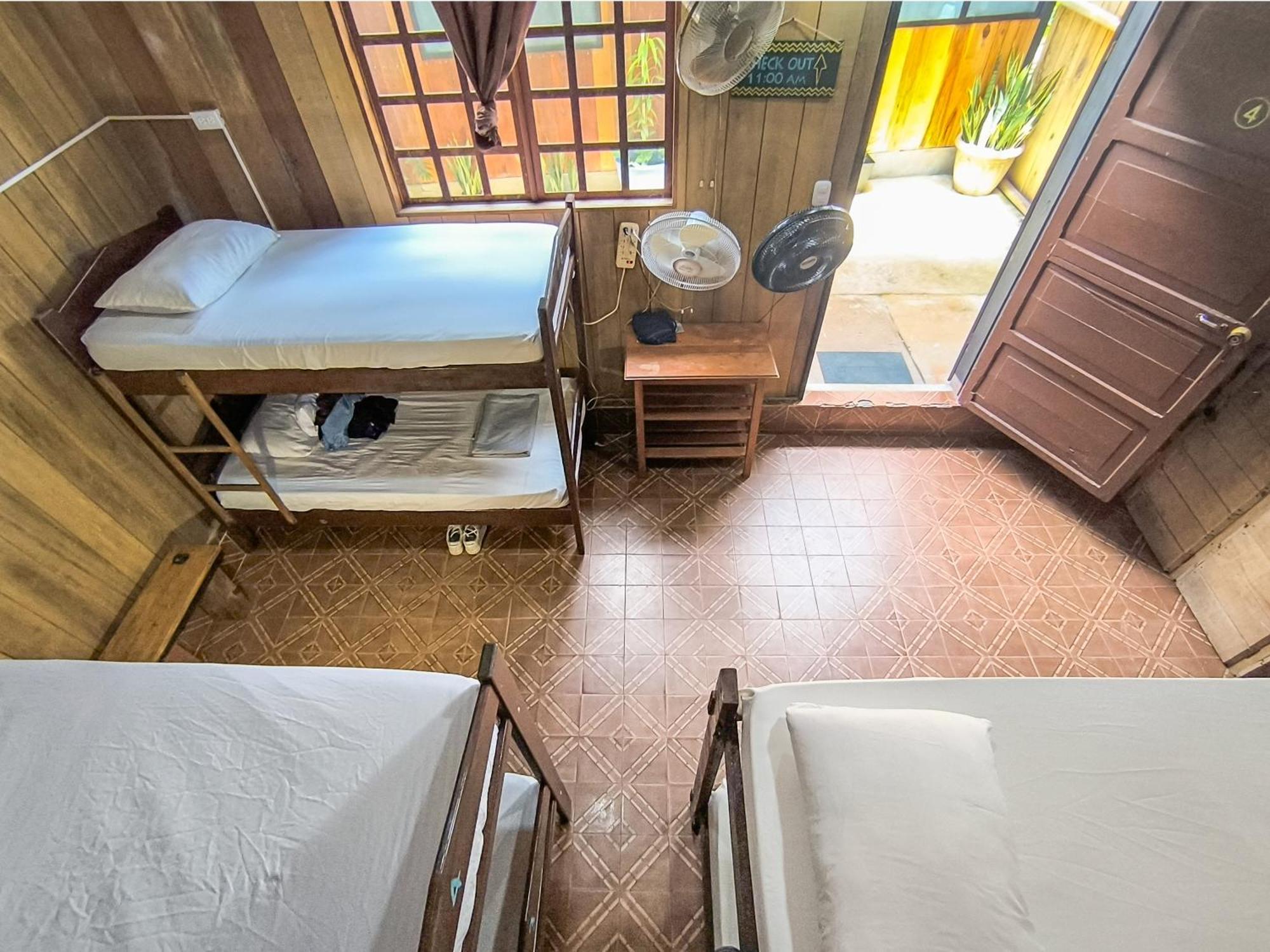 Hostel Casa De Las Palmas Tours Летисия Экстерьер фото