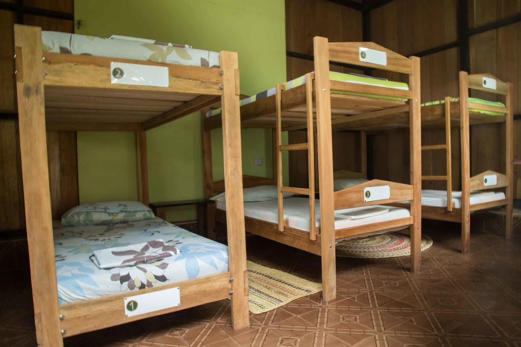 Hostel Casa De Las Palmas Tours Летисия Экстерьер фото