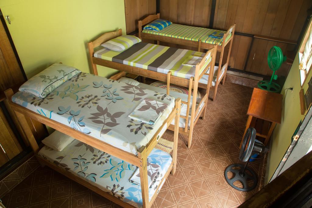 Hostel Casa De Las Palmas Tours Летисия Экстерьер фото